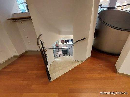 Wendeltreppe | UG - EG