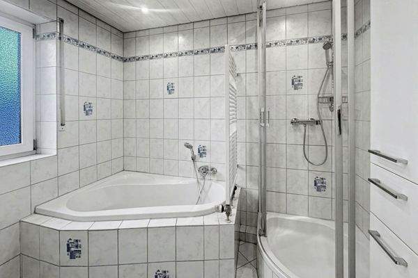 OG Bad Dusche Badewanne