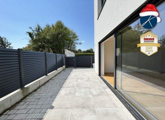 Große südseitige Terrasse