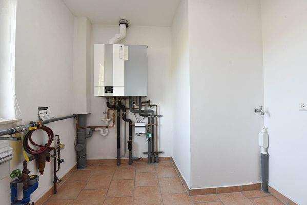 HWR mit Anschluss für WM & Trockner 