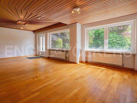 Helles großzügiges Wohn Esszimmer Whg. EG rechts.j