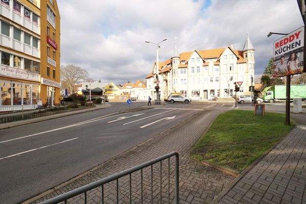 Umfeld Ullersdorfer Platz