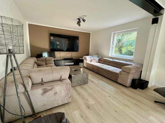 PHOTO-2025-12-16-04-33-06 35.jpg