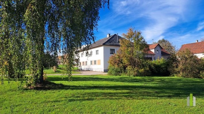 Ansicht Haus von Garten