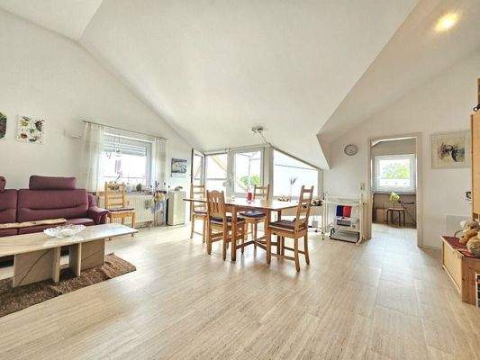Wohn- und Esszimmer