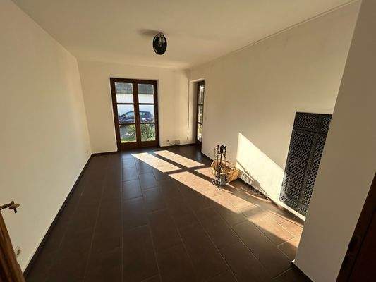 IMG_4490_EG kleines Zimmer.jpeg