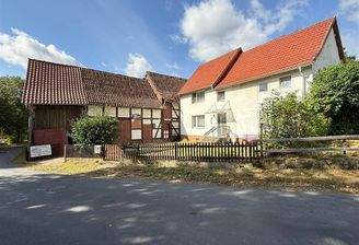 Haus mit Scheune