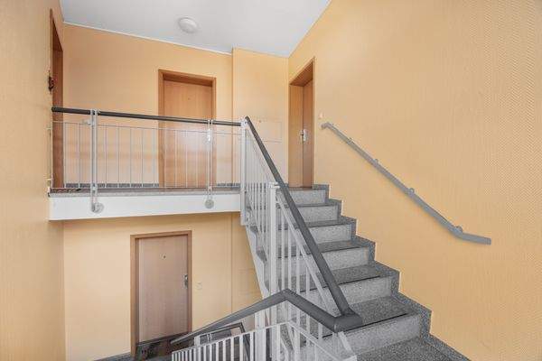 im rechten Obergeschoss