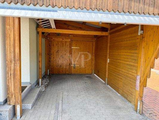Carport samt Abstellraum