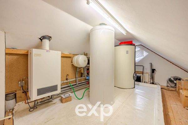 Heizungsanlage im Dachboden