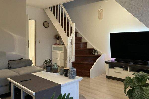 WE 3.OG 3.3 Treppe zum Schlafzimmer und Ankleideraum