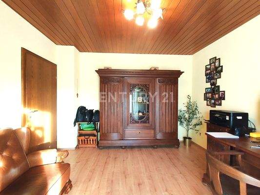 Das helle gemütliche Arbeitszimmer im OG