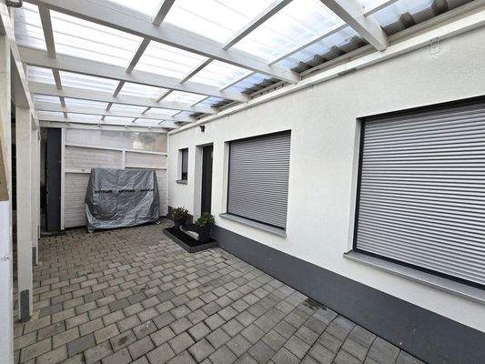 Einliegerwohnung-Büro