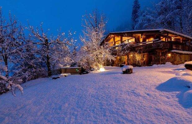 Chalet Außen Winter