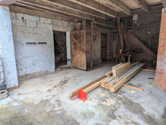 Blick in das Nebengebäude