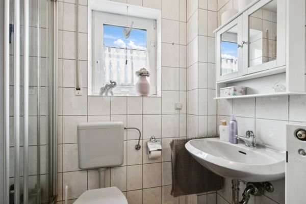 Badezimmer im Erdgeschoss