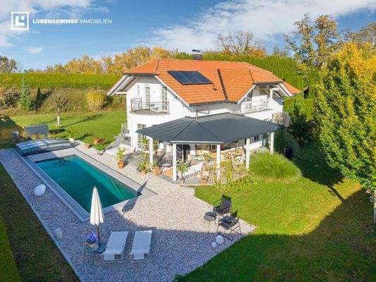 Swimming Pool &amp; Aussen-Lounge