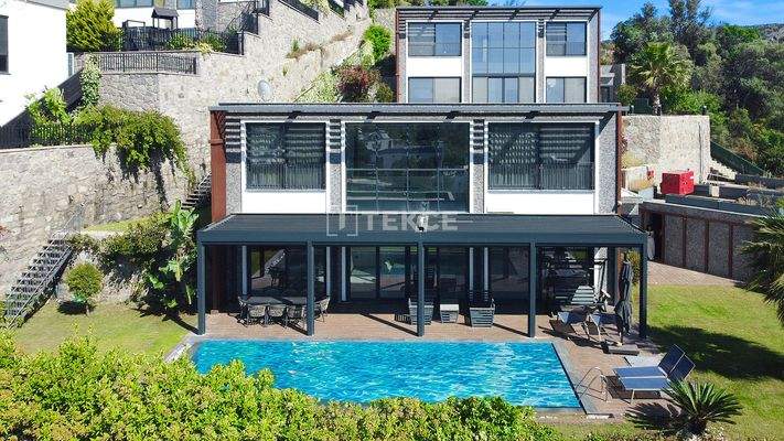 House with Sea Views and Private Pool in Bodrum Yalıkavak
