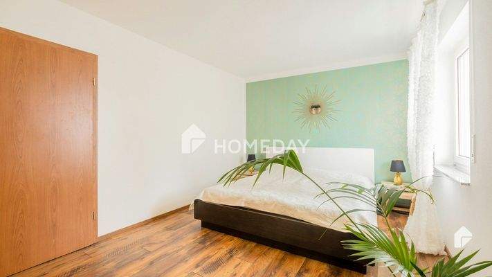 1. OG Schlafzimmer 1