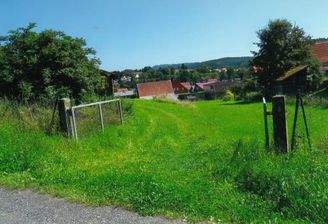 Einfahrt v. der Friedrichstr. ins Baugrundstück