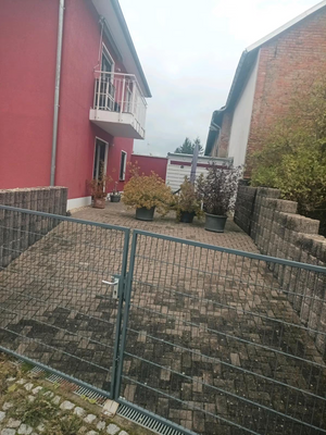 096ee101-fffe-4a92-a752-16b78f1c6048