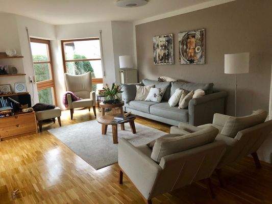 5-living-room-overview