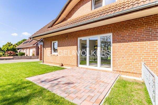 Die zweite Terrasse zur Vorderseite