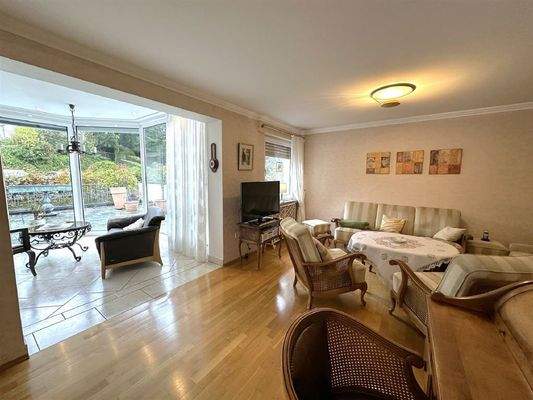 Angrenzendes Wohnzimmer