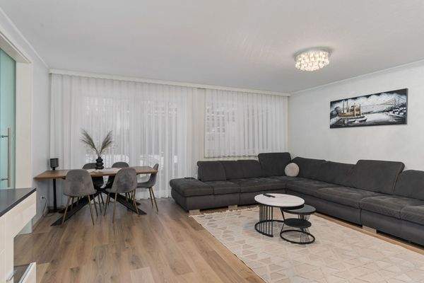 Erdgeschosswohnung: Wohnzimmer 36,84m²