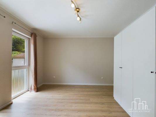 CAM02839G0-PR0140-STILL011