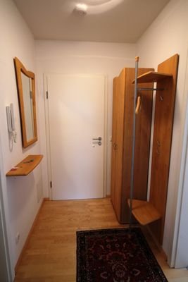 Flur mit Garderobe