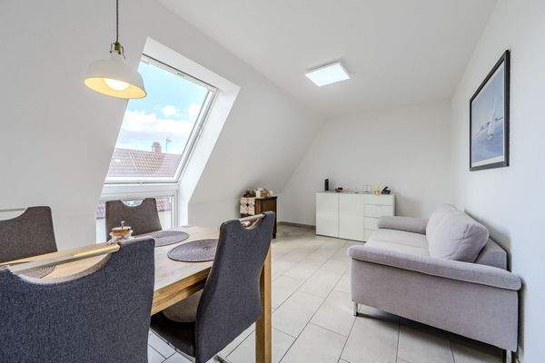 Lichtdurchfluteter Wohn-/Essbereich