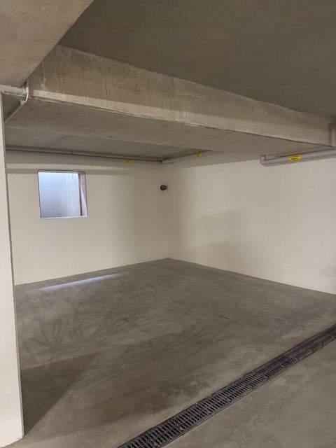 Fürth Garage, Fürth Stellplatz