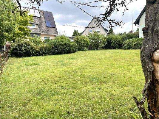 Schöner, großer Garten