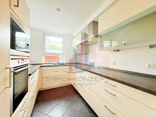 Die Küche mit allen wichtigen Geräten