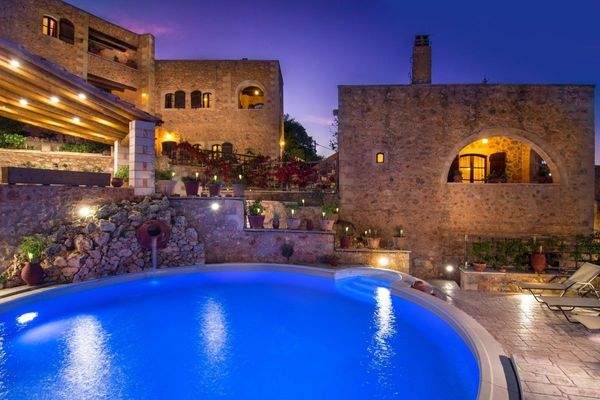 Villa For Sale in Samonas village shared pool 2.jp