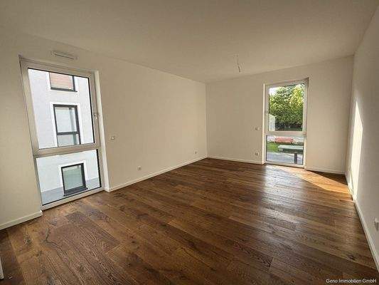 Großzügiges Schlafzimmer