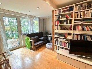 Wohnzimmer_Ausgang Terrasse