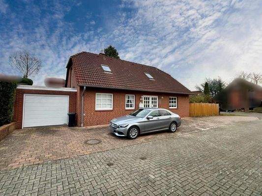 Ansicht vom Privatweg