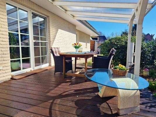 überdachte Terrasse