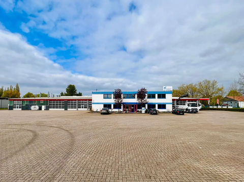 Oldenburg Halle, Oldenburg Hallenfläche