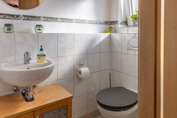 Schöne Aufteilung, Top-Ausstattung inkl. PV-Anlage