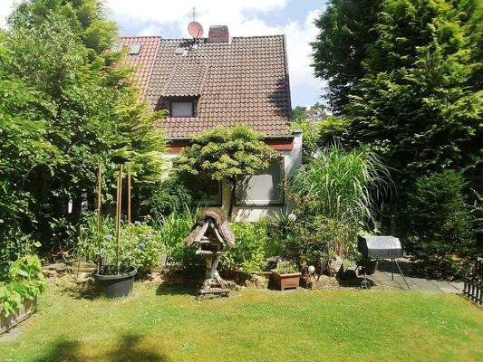 Hausansicht vom Garten