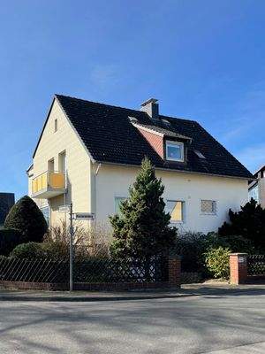 A_Hausansicht von Straße.jpg