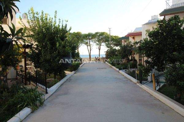 3-Bedroom House in a Seafront Complex in Antalya Manavgat