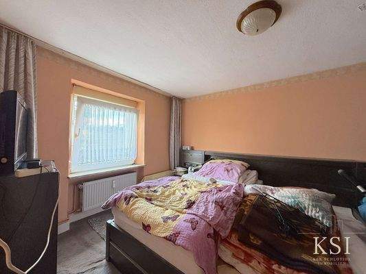 DG links - Schlafzimmer