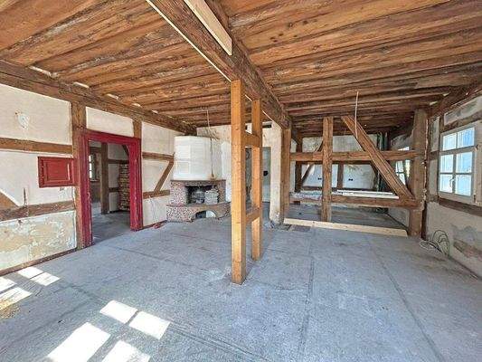 Ehemaliger Gastraum EG (rechts).jpg