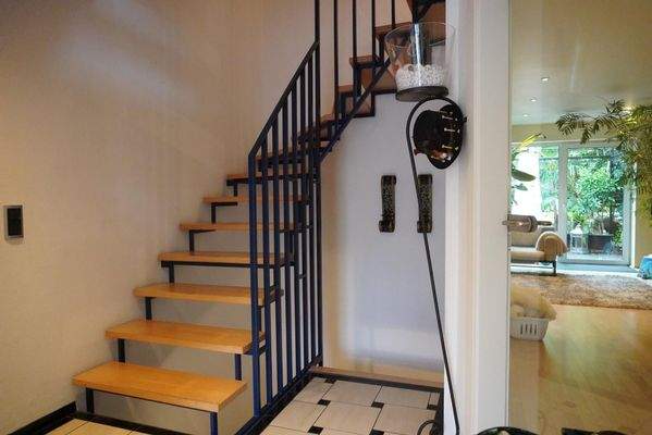 Flur mit Treppenanlage