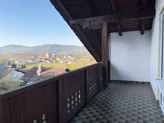 13 DG Kinderzimmer Balkon (2).jpeg