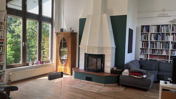 Wohnzimmer mit Kamin